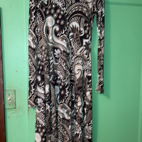 Tahari Brown Paisley Print Matte Jersey Wrap Dress - Picture 2 of 4